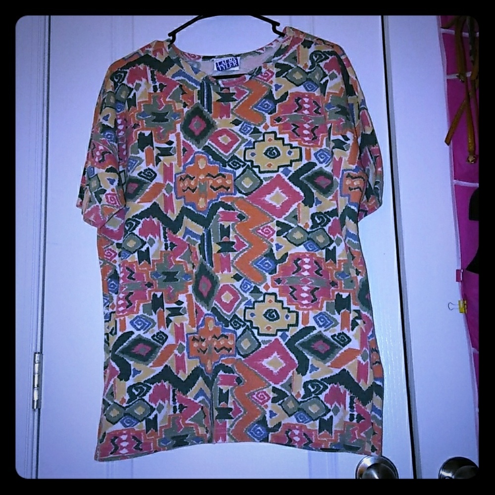 Multi patterned top